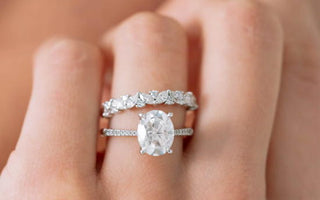 Classic Wedding Bands vs. Engagement Rings: Why You Need Both (And How to Wear Them Together)