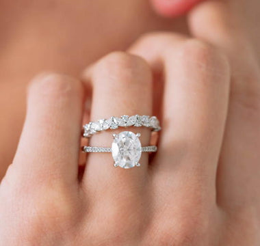 Classic Wedding Bands vs. Engagement Rings: Why You Need Both (And How to Wear Them Together)
